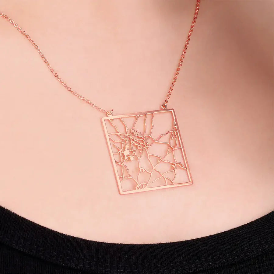 Spersonalizowany naszyjnik z mapą